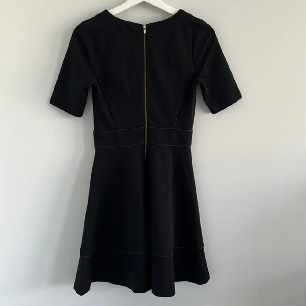 Banana republic dress fit and flare a line  stretch‎ dress zip up closure